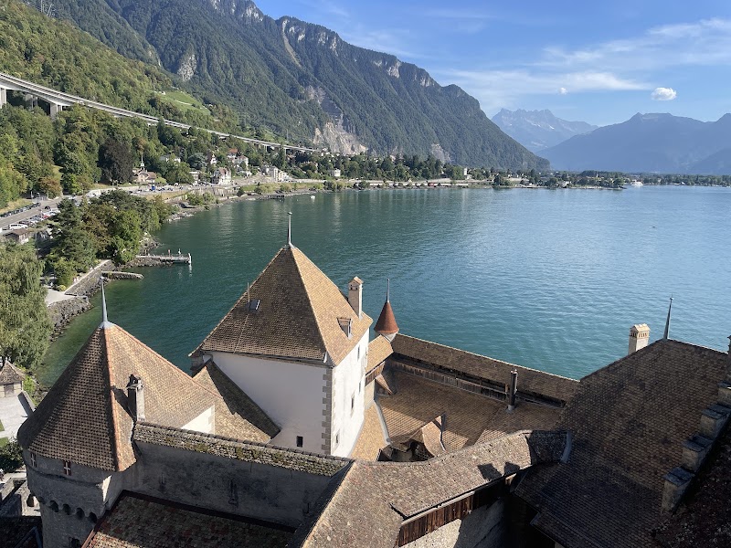 Chillon Castle - Chillon Castle Av. de Chillon 21, 1820 Veytaux, Switzerland