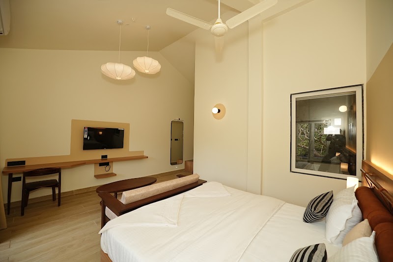 Anjuna Beach Resort - Anjuna Beach Resort 649/1, behind Oxford Arcade, Demello Vaddo, Anjuna, Goa 403509, India