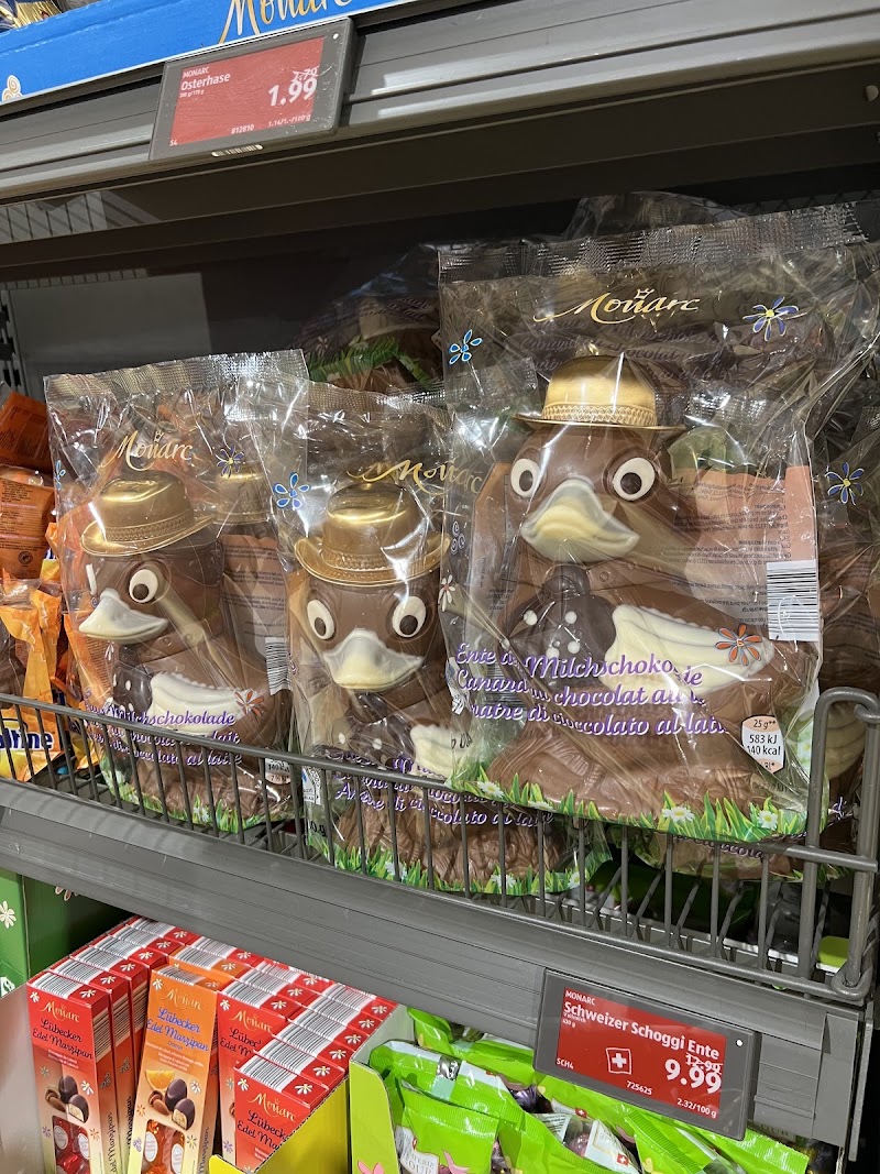 ALDI SUISSE - ALDI SUISSE, Bernstrasse 164, 3052 Zollikofen, Switzerland