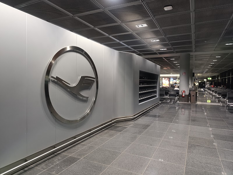 Lufthansa Aviation Center - Lufthansa Aviation Center Airportring, 60549 Frankfurt am Main, Germany