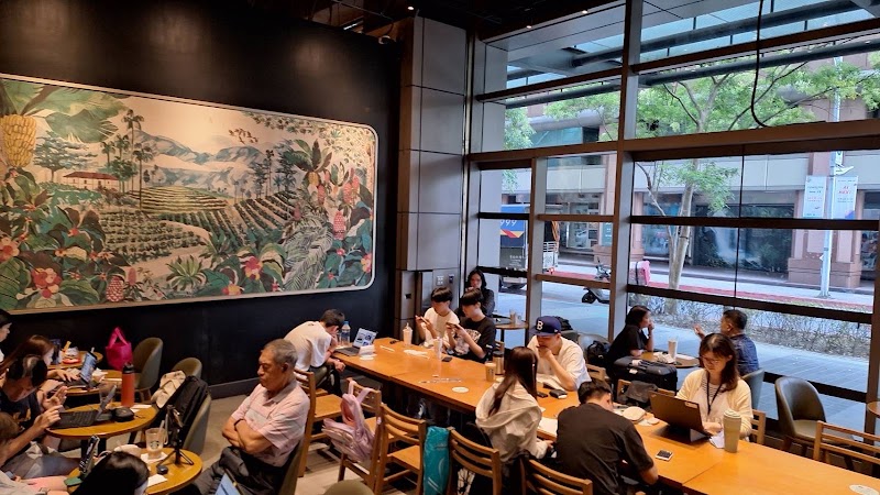 STARBUCKS Songshan Station Shop - STARBUCKS Songshan Station Shop No. 11號, Songshan Rd, Yongji Village, Xinyi District, Taipei City, Taiwan 110