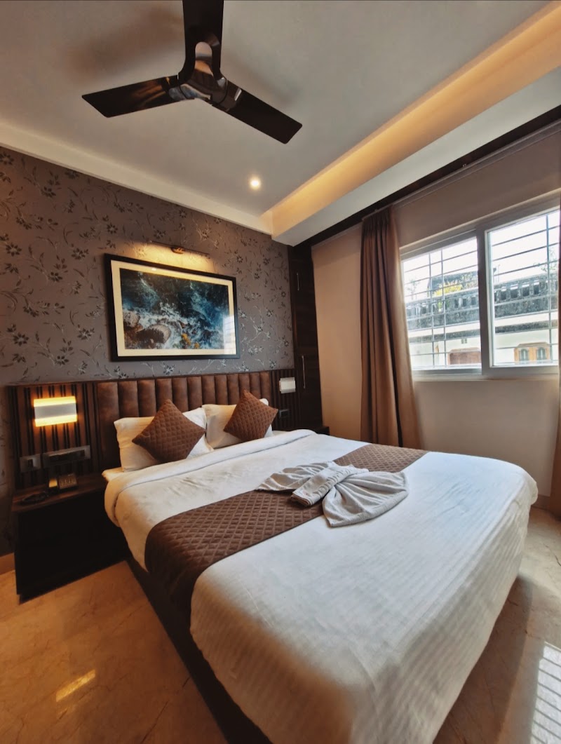 The Burdwan Inn Hotel - The Burdwan Inn Hotel Ganganagar Ward, 5, Burdwan Rd, Ward 5, Dist, Siliguri, West Bengal 734005, India