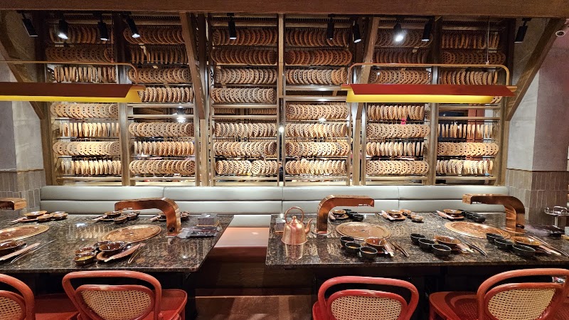 EmQuartier - EmQuartier 695 Sukhumvit Rd, Khwaeng Khlong Tan Nuea, Watthana, Krung Thep Maha Nakhon 10110, Thailand