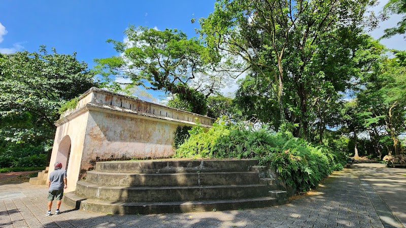 Fort Gate - Fort Gate 20 Raffles Avenue, Singapore 039805