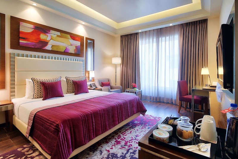 Ramada by Wyndham Gurgaon Central - Ramada by Wyndham Gurgaon Central Plot 2, Sector 44 Rd, Kanahi, Gurugram, Haryana 122003, India