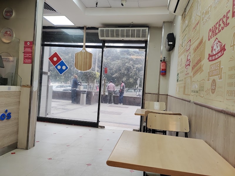 Domino's Pizza | Sector 53, Gurugram - Domino's Pizza | Sector 53, Gurugram, G-4, Central Plz Rd, Parsvnath Exotica, G-5, Sector 53, Gurugram, Haryana 122011, India