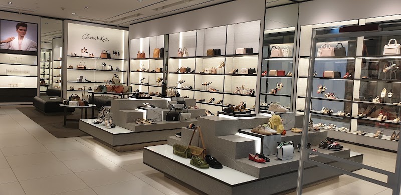 CHARLES & KEITH Vincom Dong Khoi - CHARLES & KEITH Vincom Dong Khoi, B1-03-05 Vincom, Đồng Khởi Lê Thánh Tôn, Street, Sài Gòn, Hồ Chí Minh 71000, Vietnam