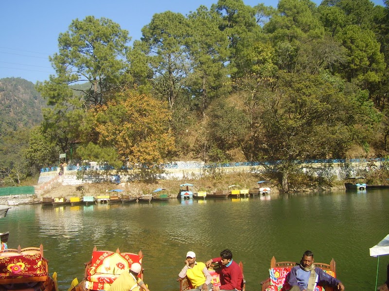 Boat Stand Tallital, NAINI LAKE - Boat Stand Tallital, NAINI LAKE, 9FJ7+7F6, Mall Rd, Tallital, Nainital, Uttarakhand 263001, India