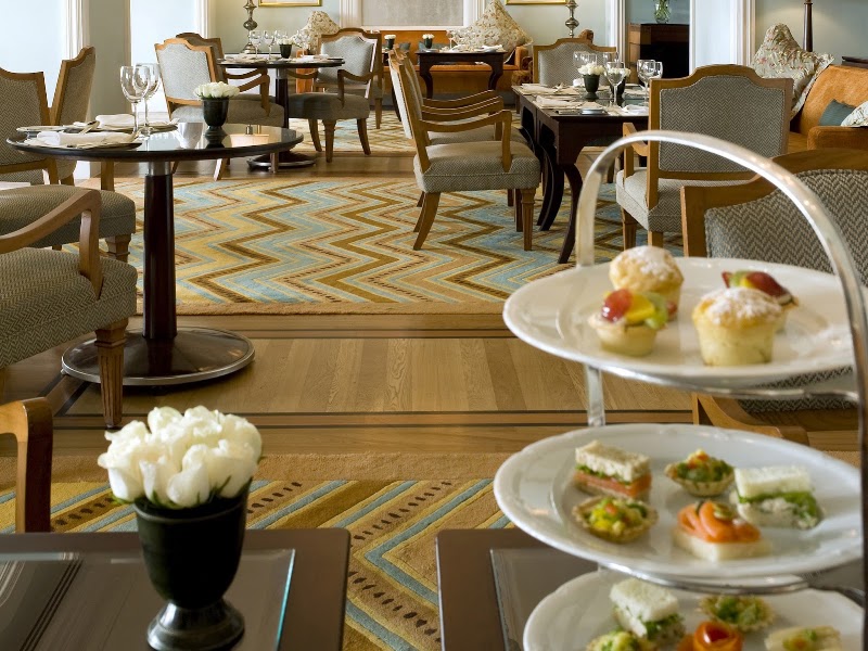 Palace Lounge - Palace Lounge 26, PJ Ramchandani Marg, Apollo Bandar, Colaba, Mumbai, Maharashtra 400001, India