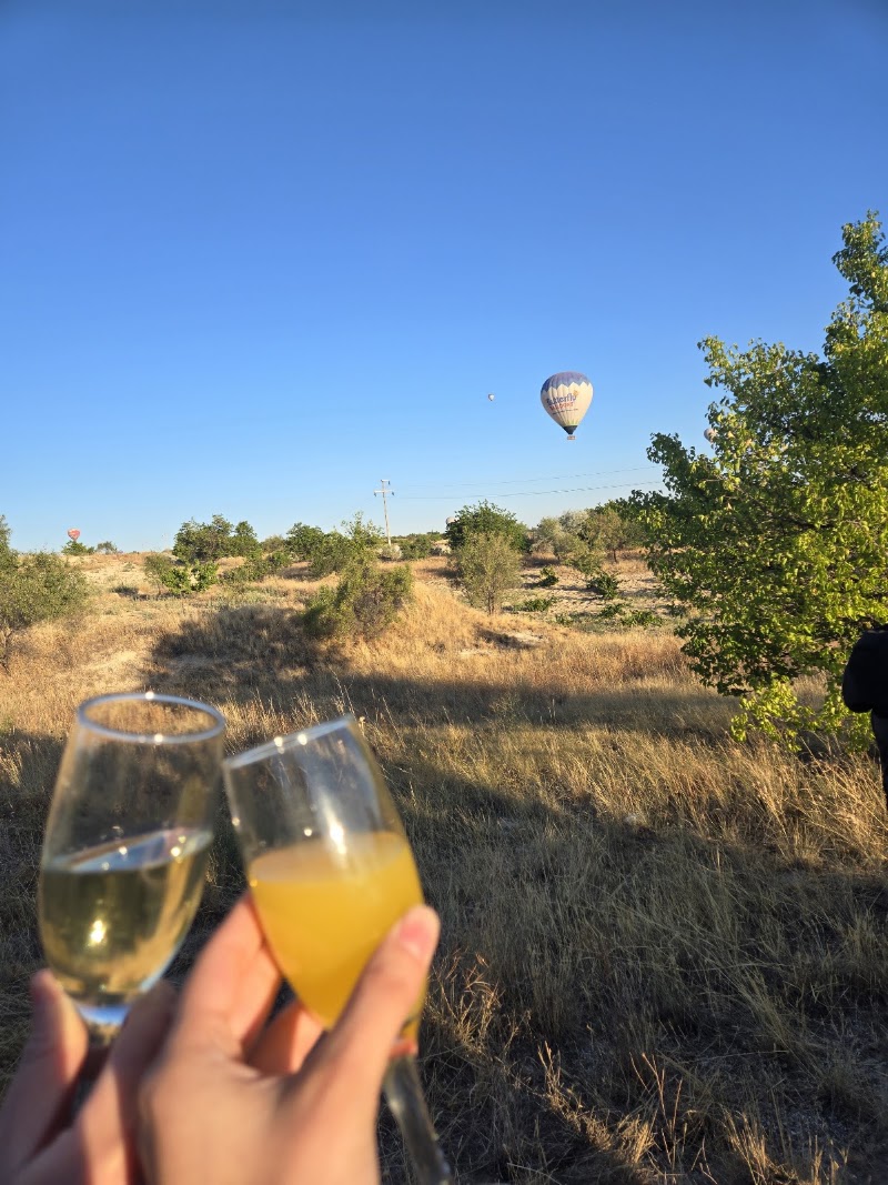 Royal Balloon - Cappadocia - Royal Balloon - Cappadocia, Avcılar Mahallesi, Dutlu Sk. No:9, 50180 Göreme/Nevşehir Merkez/Nevşehir, Türkiye