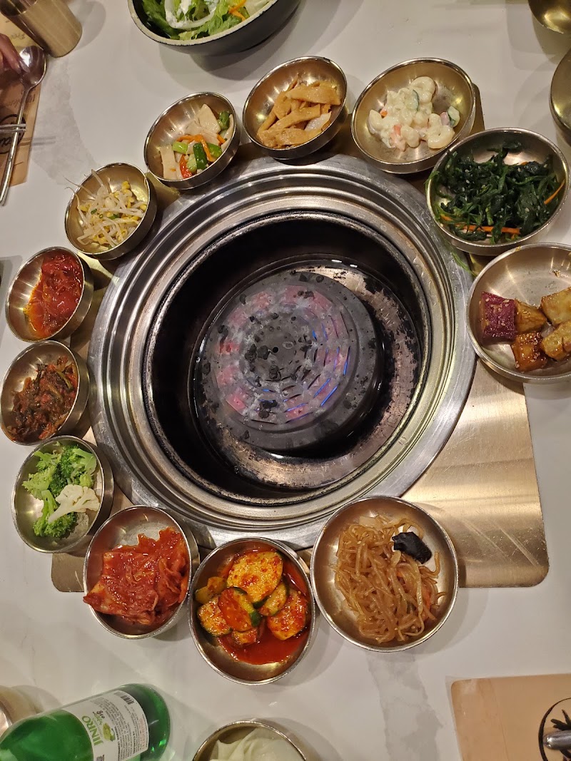 Seoul K-B.B.Q.& HotPot - Seoul K-B.B.Q.& HotPot, 2080 S Havana St, Aurora, CO 80014, USA