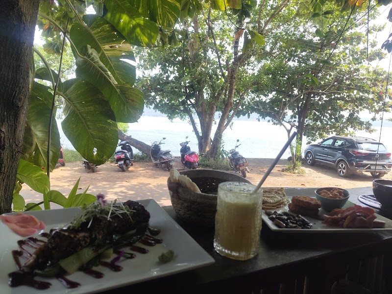 Jardin D'Ulysse - Jardin D'Ulysse H/1283, temb vaddo, near ferns bar, Morjim, Goa 403512, India