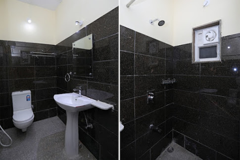 MiaoNPapa Hill View Room - MiaoNPapa Hill View Room, 17 B Jeevan tara resort Colony, Sajjan Nagar, Gordhan Vilas Rural, Rajasthan 313001, India
