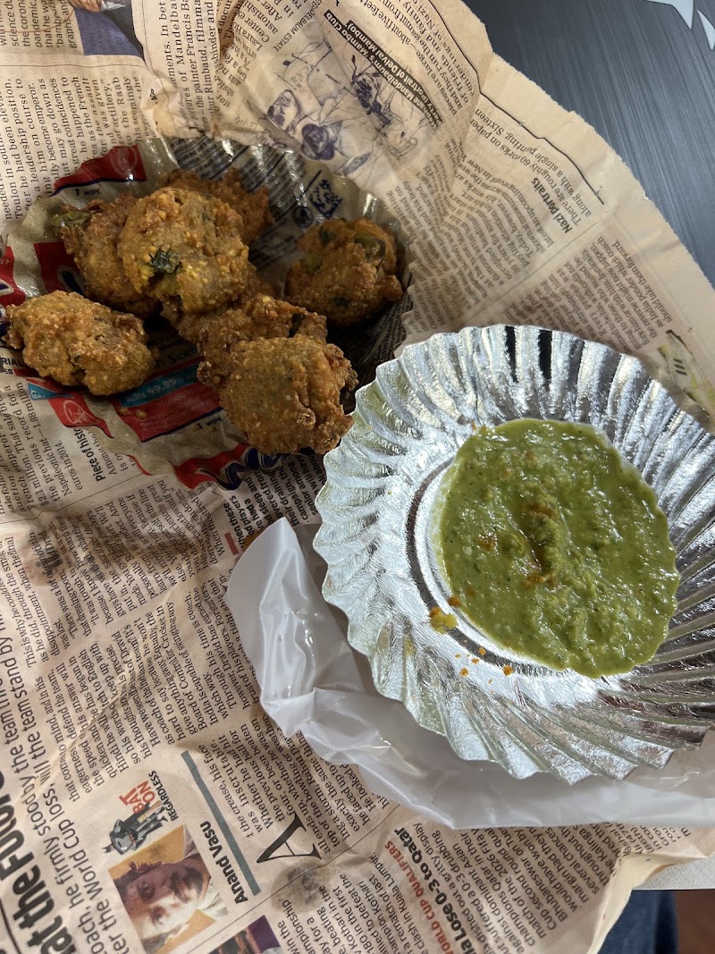 SHANKAR VADA PAV Now BANDRA KING - SHANKAR VADA PAV Now BANDRA KING Arey Energy Centre, Swami Vivekanand Rd, opp. LIC Branch, next to Jari Mari Mata Mandir, Bandra West, Mumbai, Maharashtra 400050, India