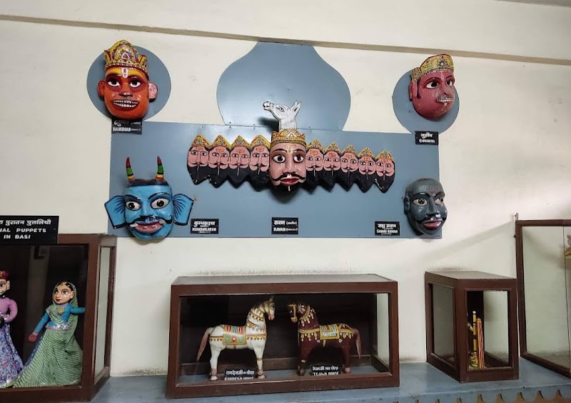 Bhartiya Lok Kala Mandal - Bhartiya Lok Kala Mandal Bhartiya Lok Kala Mandir, Near, Chetak Cir, Madhuban, Udaipur, Rajasthan 313004, India