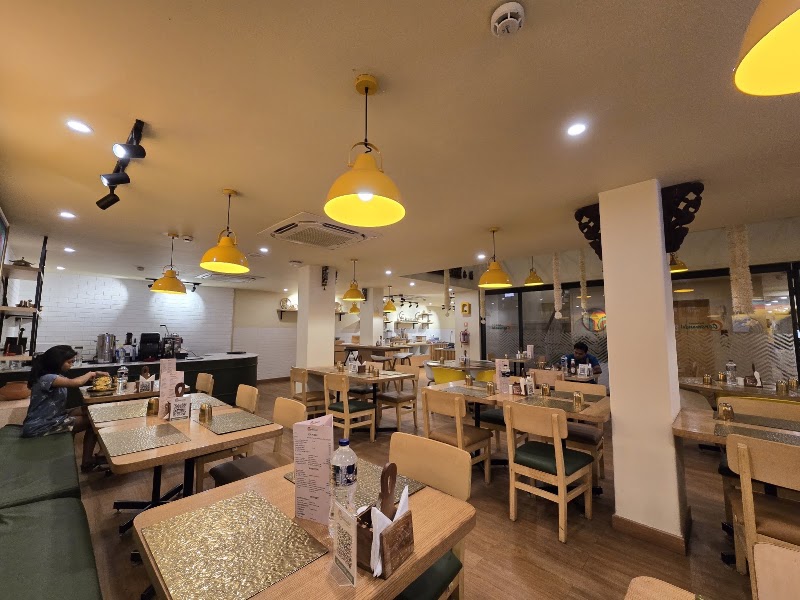 Cafe Coromandel - Cafe Coromandel Plot No. 205 & 206, near Medanta Hospital, Medicity, Islampur Colony, Sector 38, Gurugram, Haryana 122006, India