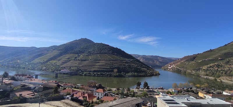 Alojamento dos Santos - Alojamento dos Santos Urbanização Quinta Amarela 25, 5085-038 Pinhão, Portugal