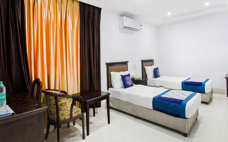 New Srinivasa Residency - New Srinivasa Residency 6-1-1081, Lakdikapul Rd, Ambedkar Colony, Lakdikapul, Hyderabad, Telangana 500004, India