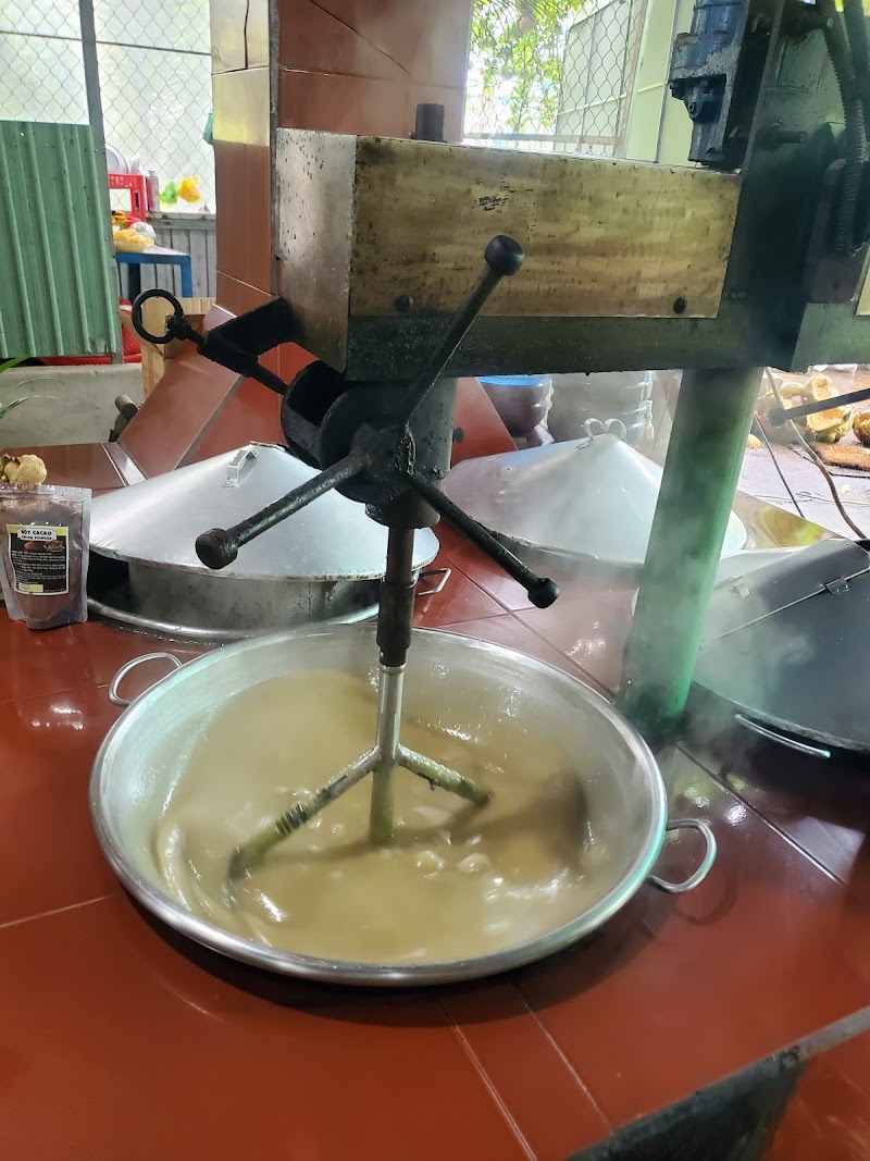 Thien Ai Coconut Candy Oven - Thien Ai Coconut Candy Oven, 89JF+P8J, Phu Tuc, Vinh Long, Vietnam