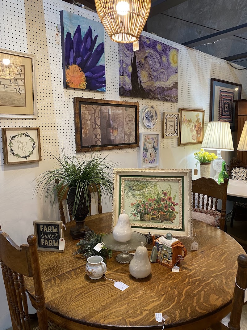 River City Antique Mall - River City Antique Mall, 876 Spider Webb Dr, Rome, GA 30161, USA