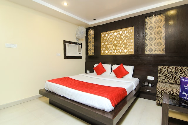 Hotel Yash - Hotel Yash AP Sen Rd, Near Mohan Hotel, Cash and Pay Colony, Charbagh, Lucknow, Uttar Pradesh 226004, India