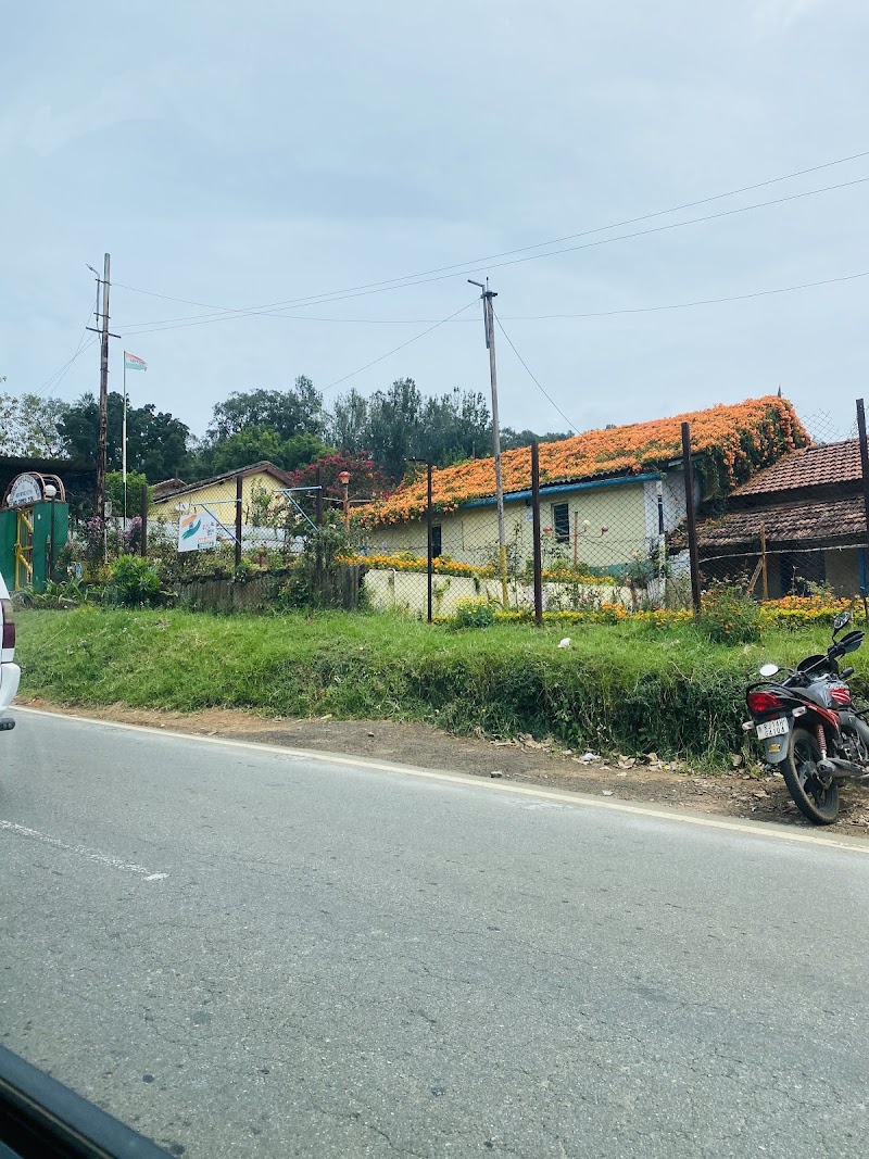 Coonoor,ooty - Coonoor,ooty 8QVV+HR2, Alwarpet, Coonoor, Tamil Nadu 643102, India
