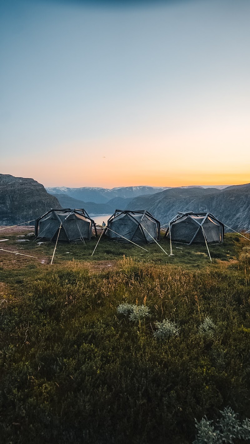 Trolltunga Adventures - Trolltunga Adventures Skjeggedalsvegen 17, 5770 Tyssedal, Norway