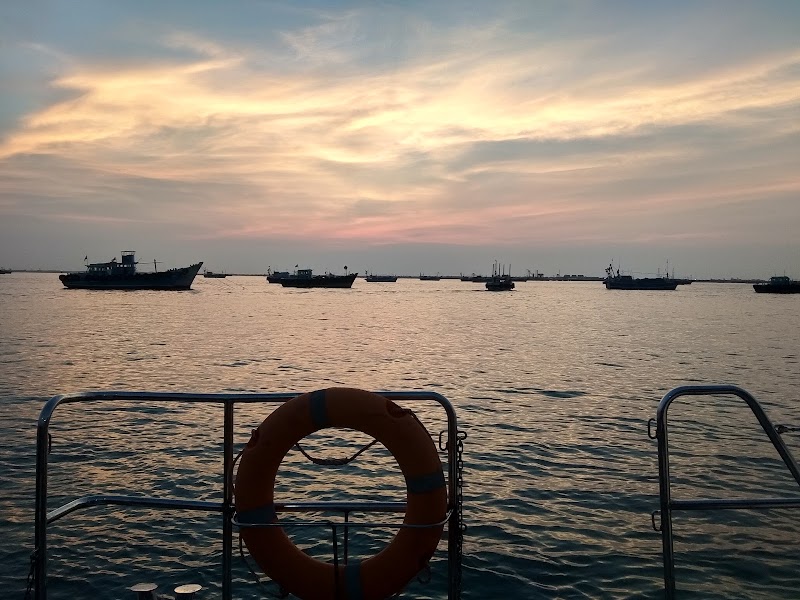 Beyt Dwarka Ferry Point - Beyt Dwarka Ferry Point, Bet Dwarka Jetty, F32R+JP8, Beyt Dwarka, Gujarat, India