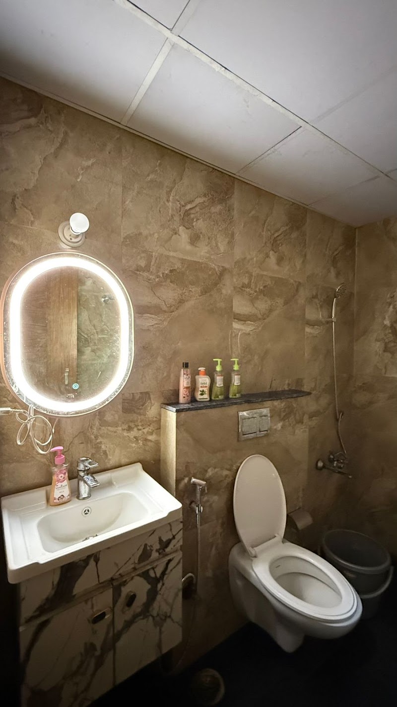 Bell Rooms Luxury Studio - Bell Rooms Luxury Studio 5th floor,511, Supertech North Eye, Mehboob Nagar, Jogabai Extension, sector 74, Okhla, Noida, New Delhi, Uttar Pradesh 201301, India
