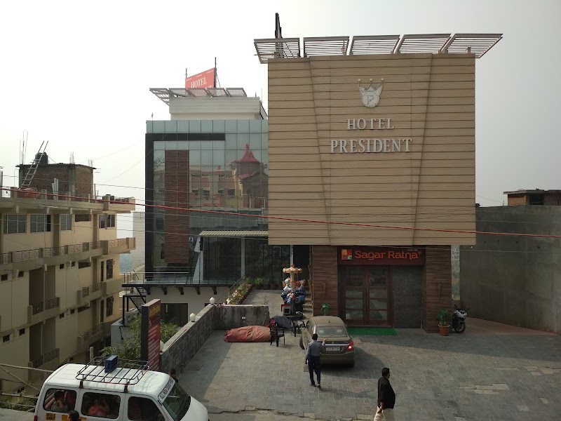 Hotel President - Hotel President R436+559, opp. New Bus Stand, Moien, Chintpurni, Himachal Pradesh 177110, India