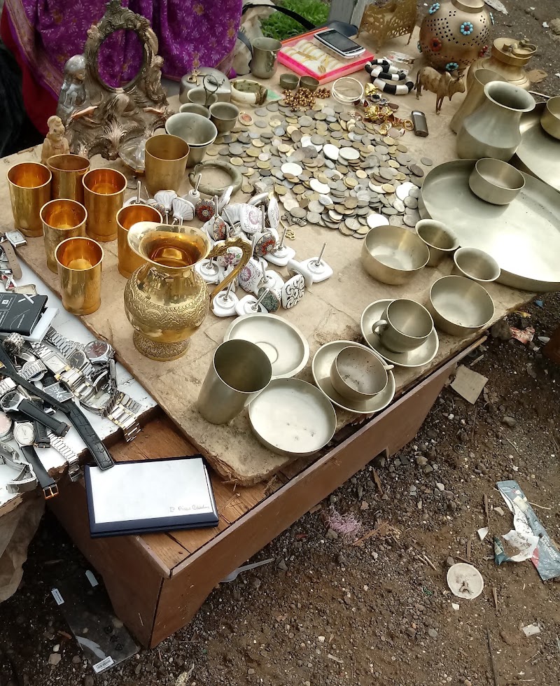 Rajkot Ravivari Market - Rajkot Ravivari Market, Doordarshan Kendra Colony, GIDC, Rajkot, Gujarat 360003, India