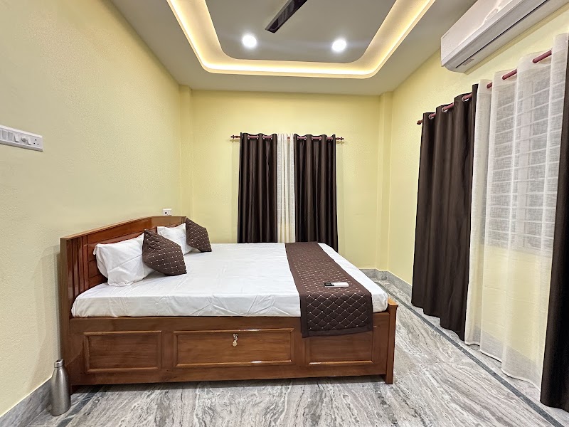 Whitewoods Stay - Whitewoods Stay PC2Q+QF2, Satyajit Roy Rd Bylane, Ward 23, Subhas Pally, Siliguri, West Bengal 734006, India