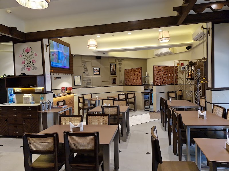 Santosham - Satvik South Indian Restaurant - Santosham - Satvik South Indian Restaurant Shop No. 5, Shalimar Building, Plot No. 91, G Rd, Marine Drive, Mumbai, Maharashtra 400002, India