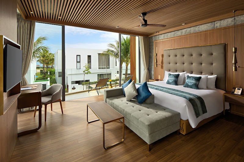 Royal Beachfront Villas & Spa Danang - A Luxury Lifestyle Resort - Royal Beachfront Villas & Spa Danang - A Luxury Lifestyle Resort Dien Ban Dong, Da Nang 560000, Vietnam