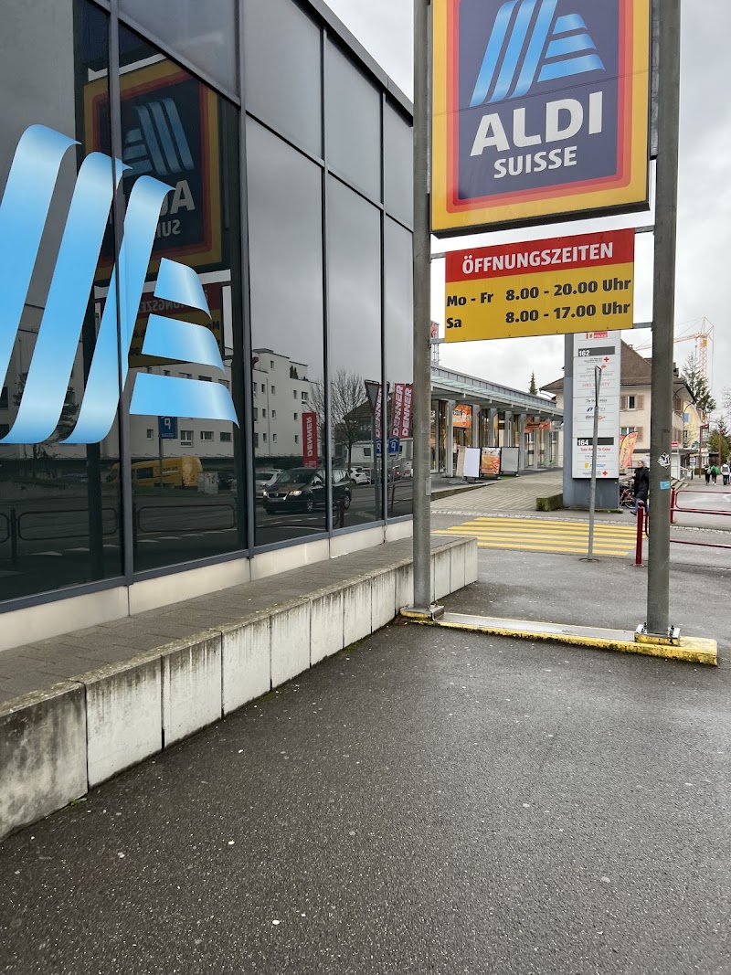 ALDI SUISSE - ALDI SUISSE, Bernstrasse 164, 3052 Zollikofen, Switzerland