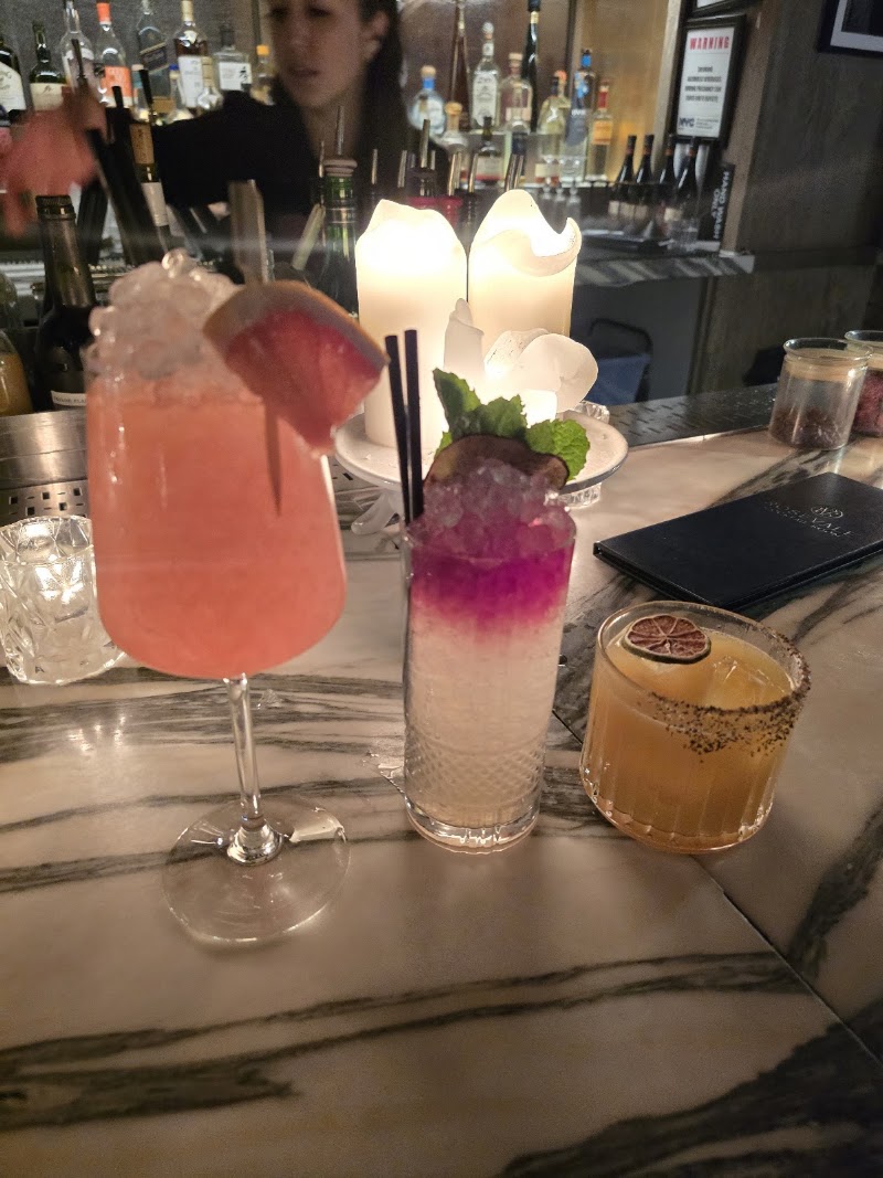 Rosevale Cocktail Room - Rosevale Cocktail Room 305 W 48th St 2nd Floor, New York, NY 10036, USA