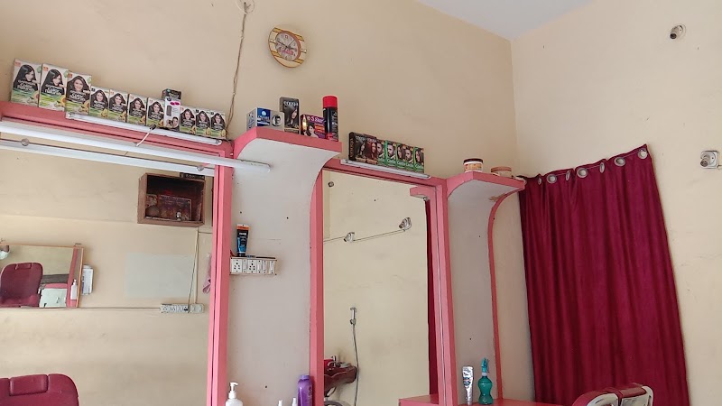 DS men's saloon - DS men's saloon, near marine drive, mouli para, Telibandha, Raipur, Chhattisgarh 492001, India