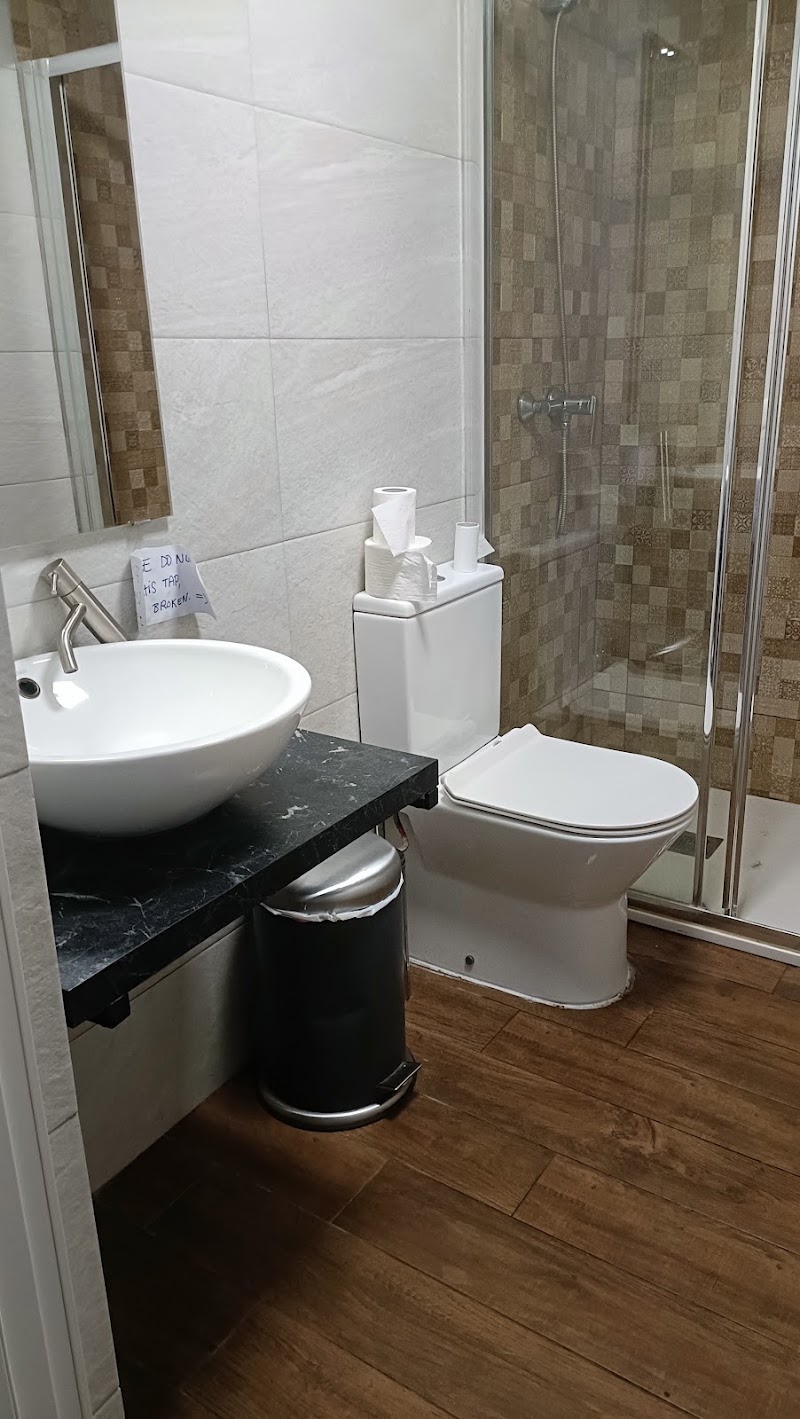 Hub Hostel Seville - Hub Hostel Seville C. Goles, 46, Casco Antiguo, 41002 Sevilla, Spain