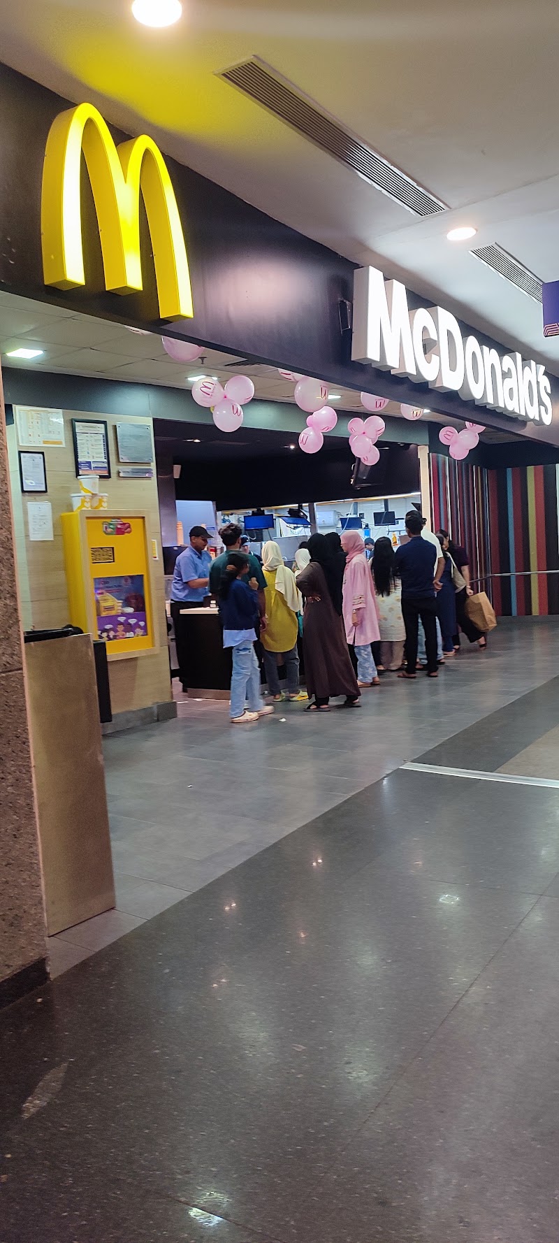 McDonald's - McDonald's SN 3005/3008, 3rd Flr, Hi Lite Mall NH 17, Thondayad, Bypass, Palazhi, Kozhikode, Pantheeramkavu, Kerala 673014, India