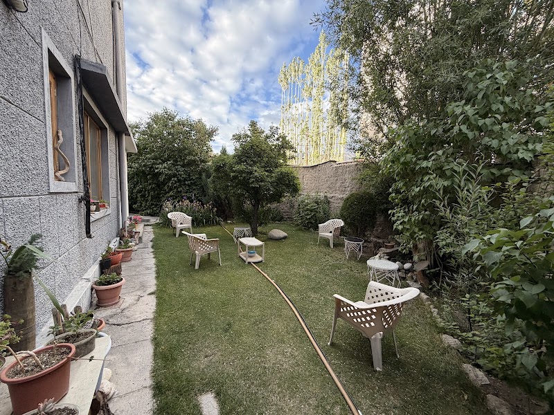 Radhus Boutique Inn - Radhus Boutique Inn, Fort Rd, opp. HOTEL MANDALA, Leh, 194101
