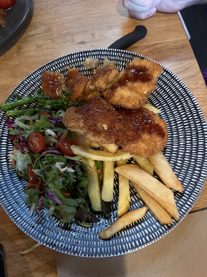 Redoubt Bar & Eatery - Redoubt Bar & Eatery 48 Broadway, Matamata 3400, New Zealand