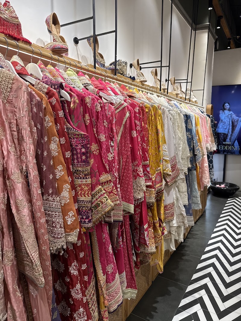Mulmul- DLF Promanade Mall - Mulmul- DLF Promanade Mall Shop No. 263A First Floor, DLF Promenade Mall, Vasant Kunj II, Vasant Kunj, New Delhi, Delhi 110070, India