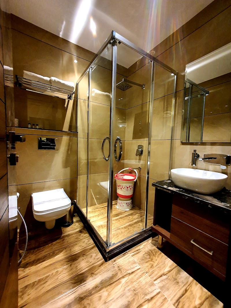 Hotel Makhan Residency,Amritsar - Hotel Makhan Residency,Amritsar 22 A, Majitha Rd, opp. Ashok Vatika School, Makhan chowk, Amritsar, Punjab 143001, India