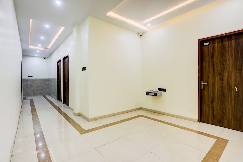 Hotel O The Lux - Hotel O The Lux Landmark- Aman, dhaba and Falaknuma masjid, Plot no.- 17, Street Number 2, Vivekanand Nagar, Kohka Housing Board, Kohka, Bhilai, Chhattisgarh 490023, India