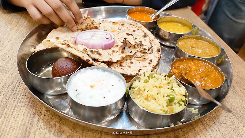 Sri Udupi Food Hub Koramangala - Sri Udupi Food Hub Koramangala Bhuwanappa Layout, 12, Hosur Rd, opp. Forum Mall, Tavarekere, Kaveri Layout, Koramangala, Bengaluru, Karnataka 560030, India