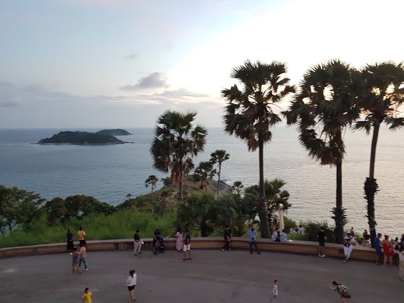 Sun Leisure World - Sun Leisure World The Royal Paradise Hotel & Spa Patong Phuket Rat-U-Thit 200 Pee Road Kathu, ตำบลป่าตอง phuket, ภูเก็ต 83150, Thailand