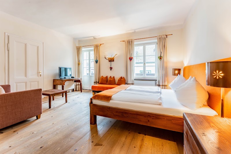 Gasthof zur Post - Gasthof zur Post Mozartpl. 8, 5340 St. Gilgen, Austria