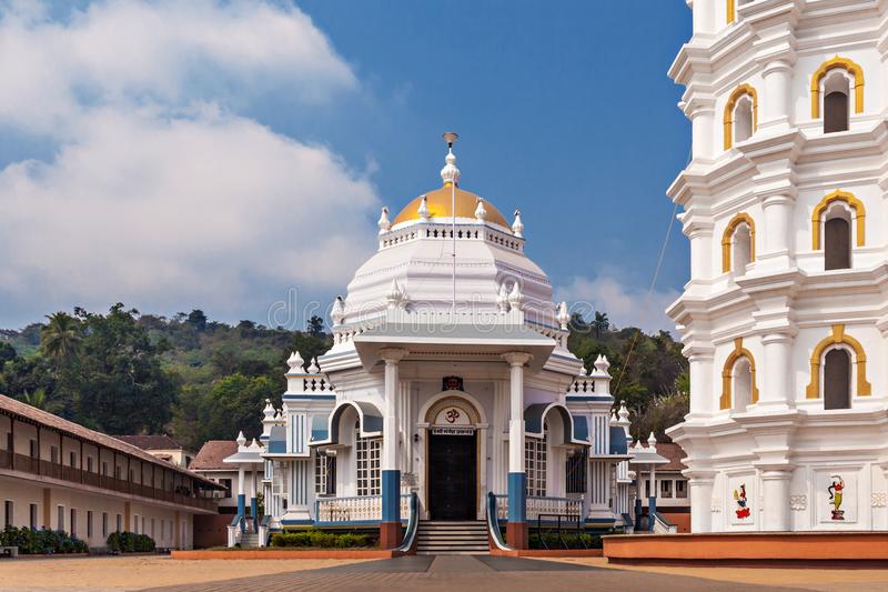 Shree Mangesh temple - Shree Mangesh temple 240, Dinanath Mangeshkar Rd, Mangeshi village, Mardol, Priol, Goa 403404, India