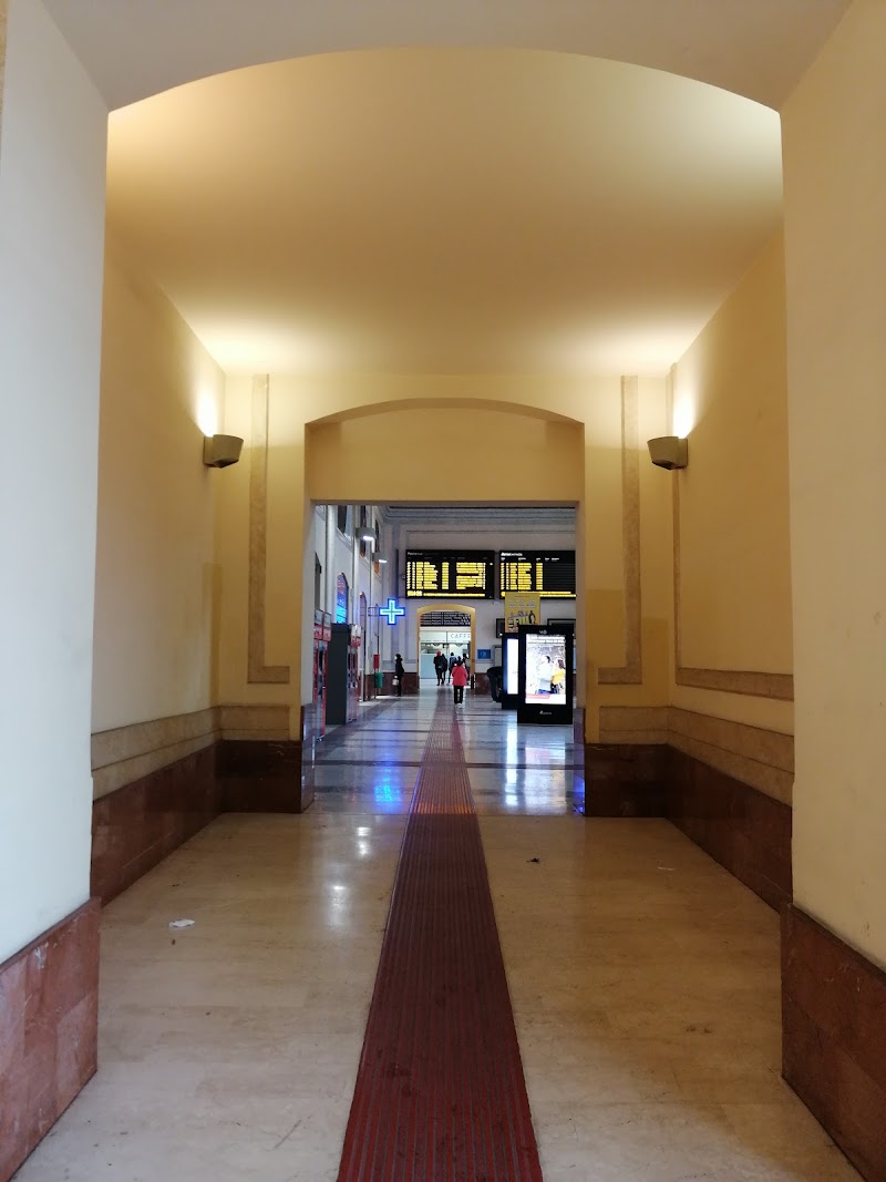 Stazione di Trastevere - Stazione di Trastevere, 00153 Rome, Metropolitan City of Rome Capital, Italy