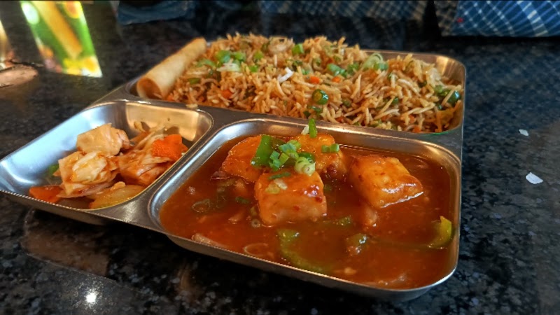 Veggie Veg - Veggie Veg 1st Floor, 142/32, Mahatma Gandhi Marg, Civil Lines, Prayagraj, Uttar Pradesh 211001, India